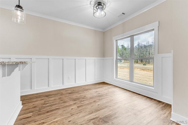 120 Trotter's View Road, Deatsville, AL 36022