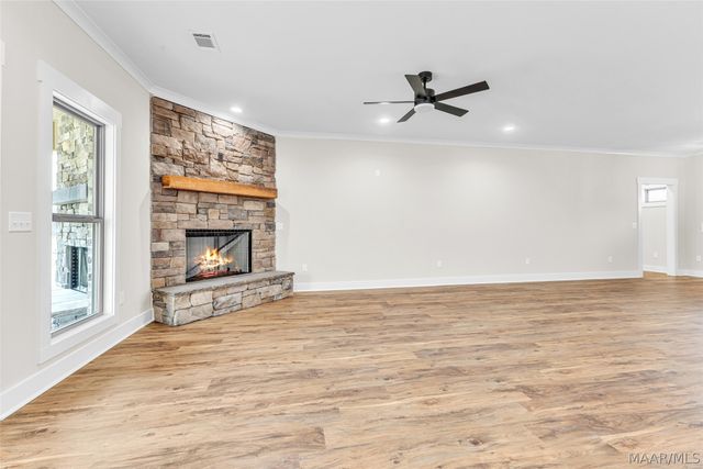 120 Trotter's View Road, Deatsville, AL 36022