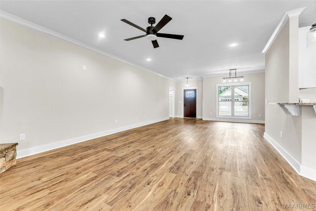 120 Trotter's View Road, Deatsville, AL 36022