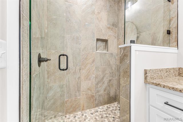 120 Trotter's View Road, Deatsville, AL 36022