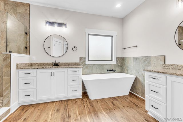 120 Trotter's View Road, Deatsville, AL 36022