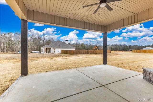 120 Trotter's View Road, Deatsville, AL 36022