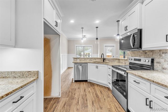 120 Trotter's View Road, Deatsville, AL 36022