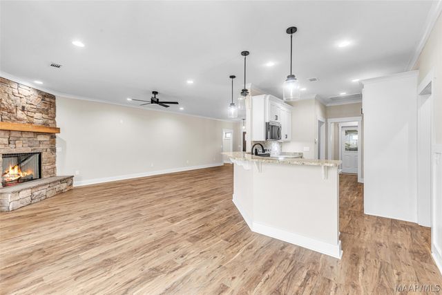 120 Trotter's View Road, Deatsville, AL 36022