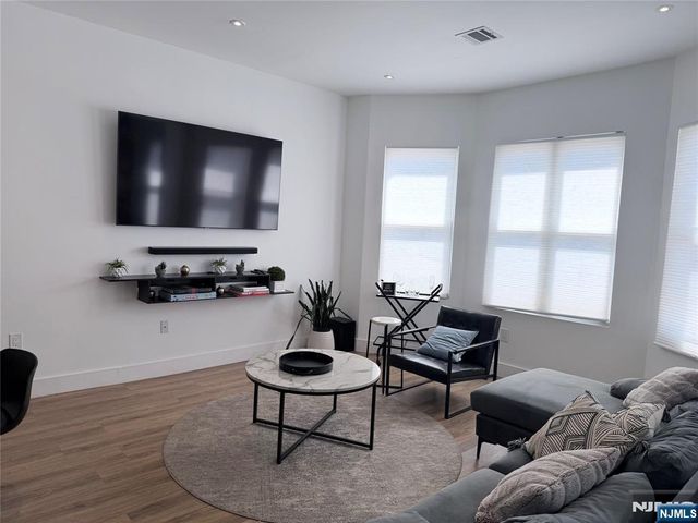 230 Union Street, Jersey City, NJ 07304