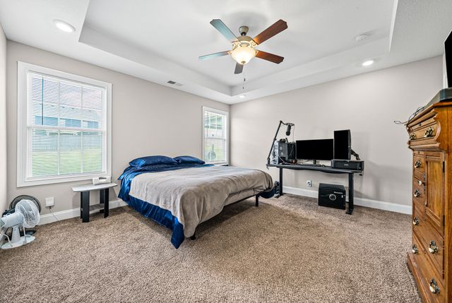 386 Dugger Dr, Clarksville, TN 37042