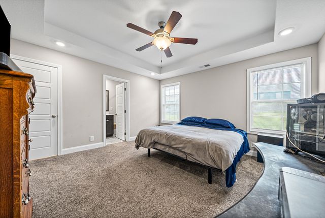 386 Dugger Dr, Clarksville, TN 37042