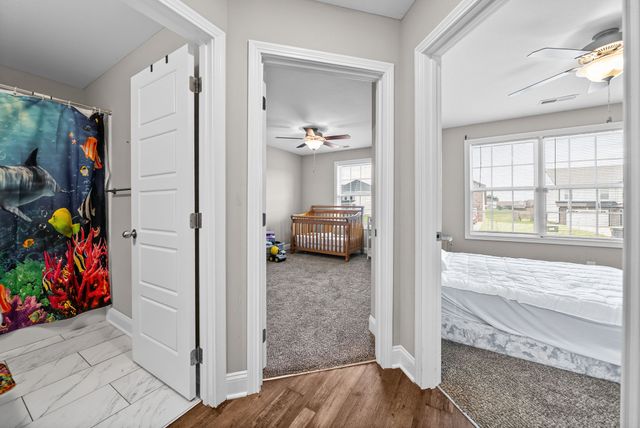 386 Dugger Dr, Clarksville, TN 37042