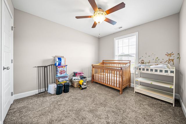 386 Dugger Dr, Clarksville, TN 37042