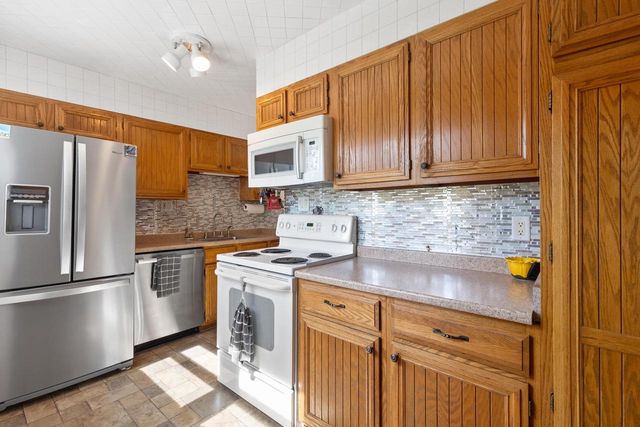 W195S7373 Racine AVENUE, Muskego, WI 53150