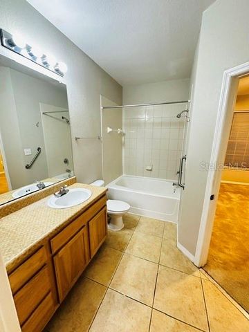 10106 COURTNEY OAKS CIRCLE 104, Tampa, FL 33619