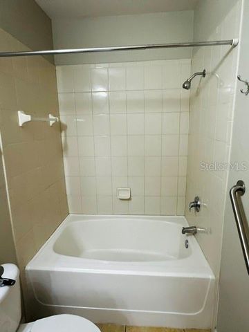 10106 COURTNEY OAKS CIRCLE 104, Tampa, FL 33619