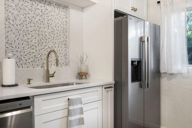 4523 Burton Avenue SE, Albuquerque, NM 87108