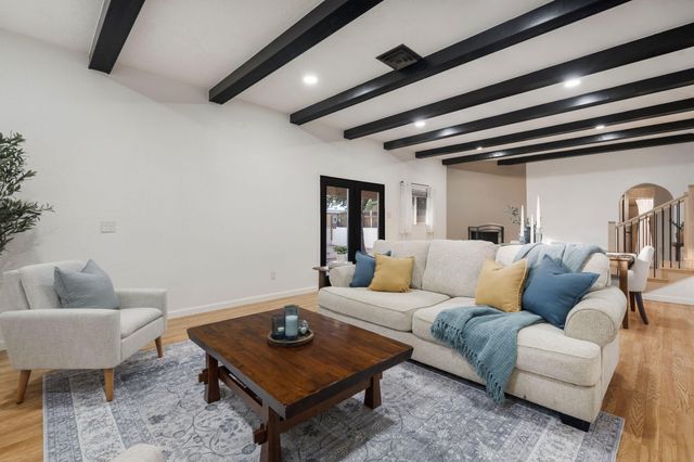 4523 Burton Avenue SE, Albuquerque, NM 87108