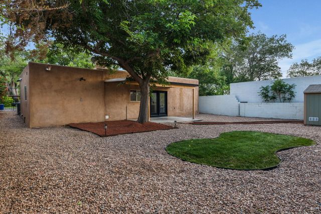 4523 Burton Avenue SE, Albuquerque, NM 87108