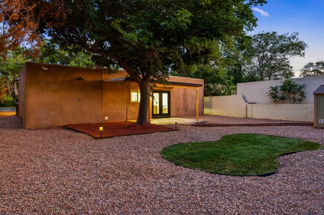 4523 Burton Avenue SE, Albuquerque, NM 87108