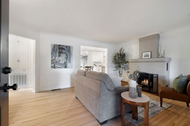 4523 Burton Avenue SE, Albuquerque, NM 87108