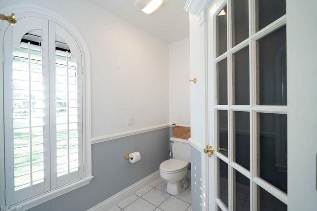2421 22nd AVE NE, Naples, FL 34120