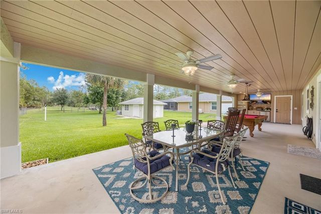 2421 22nd AVE NE, Naples, FL 34120