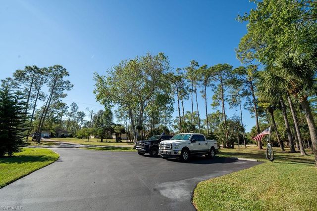 2421 22nd AVE NE, Naples, FL 34120