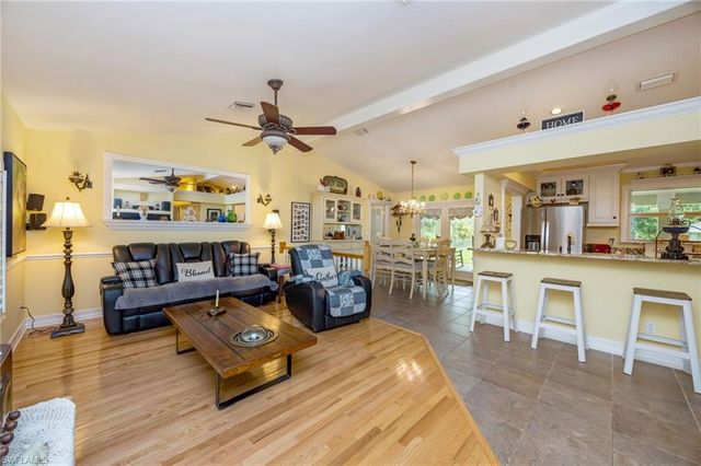 2421 22nd AVE NE, Naples, FL 34120