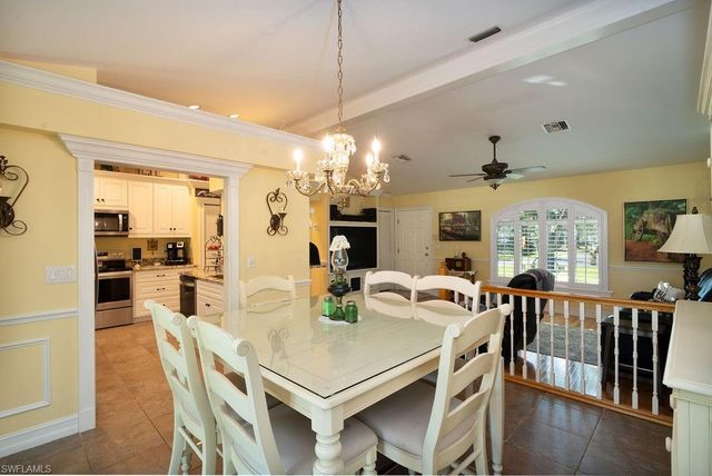 2421 22nd AVE NE, Naples, FL 34120