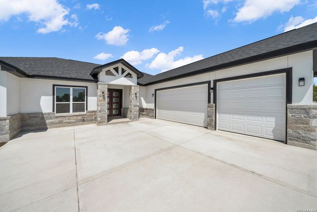 1585 PR 2771, Mico, TX 78056