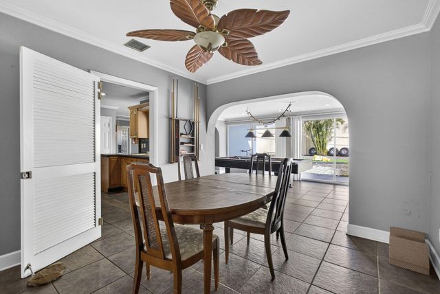 9774 Jonquil Circle S, Palm Beach Gardens, FL 33410