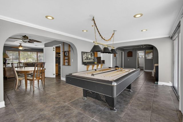 9774 Jonquil Circle S, Palm Beach Gardens, FL 33410