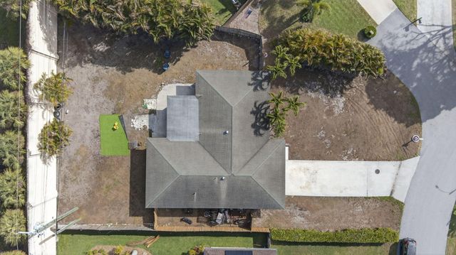 9774 Jonquil Circle S, Palm Beach Gardens, FL 33410