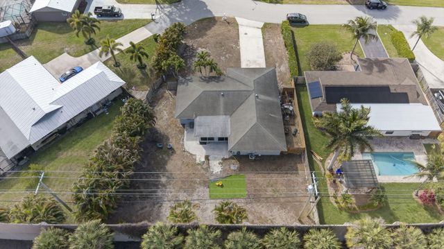 9774 Jonquil Circle S, Palm Beach Gardens, FL 33410