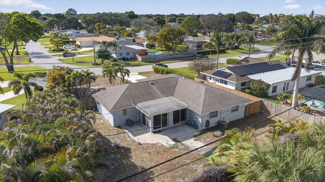 9774 Jonquil Circle S, Palm Beach Gardens, FL 33410