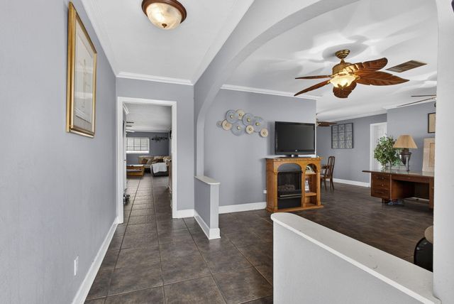 9774 Jonquil Circle S, Palm Beach Gardens, FL 33410