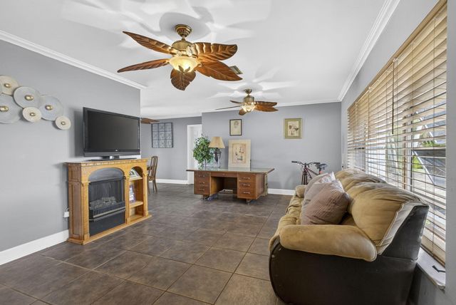 9774 Jonquil Circle S, Palm Beach Gardens, FL 33410