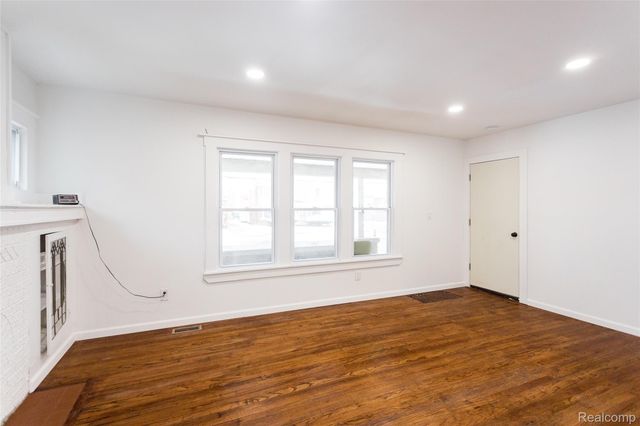 18306 Stoepel Street, Detroit, MI 48221