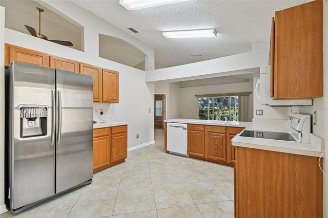 3827 EVERSHOLT STREET, Clermont, FL 34711