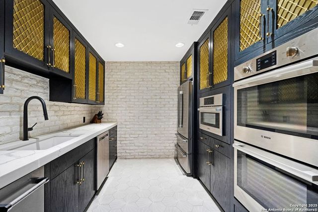 301 Primrose Place, San Antonio, TX 78209