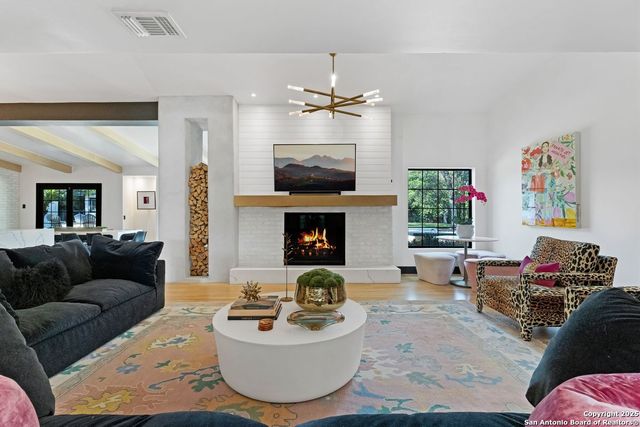 301 Primrose Place, San Antonio, TX 78209