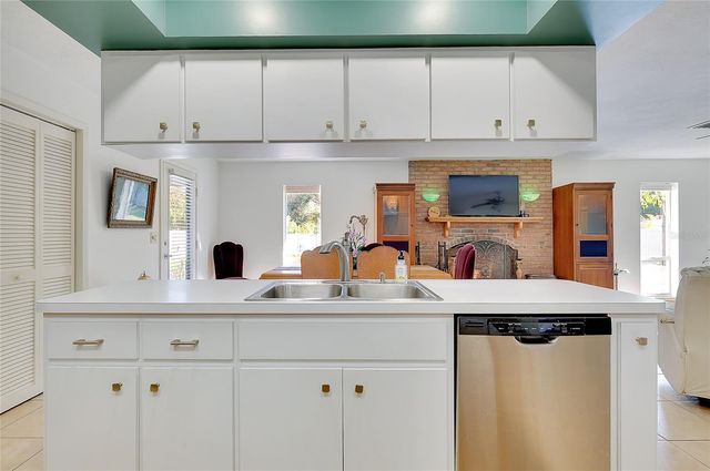 2021 ALLEN STREET, Englewood, FL 34223