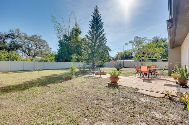 2021 ALLEN STREET, Englewood, FL 34223