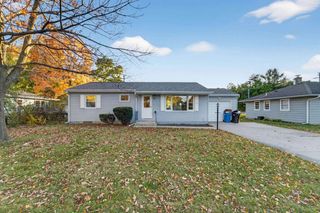6829 Cooper Avenue, Middleton, WI 53562