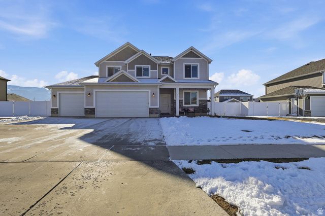 276 W 450 S, Hyde Park, UT 84318