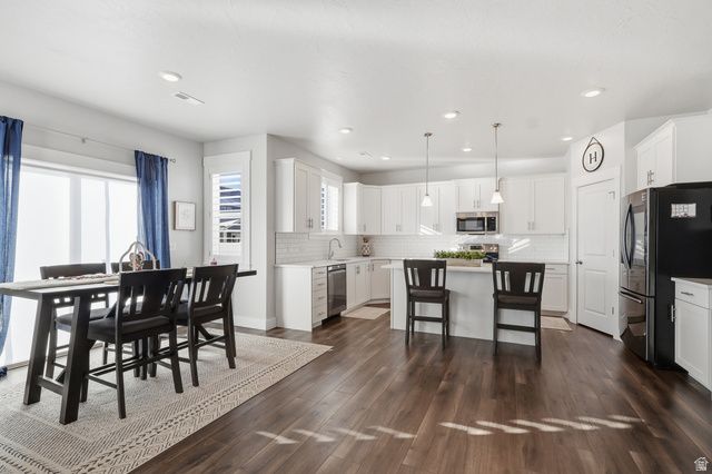 276 W 450 S, Hyde Park, UT 84318