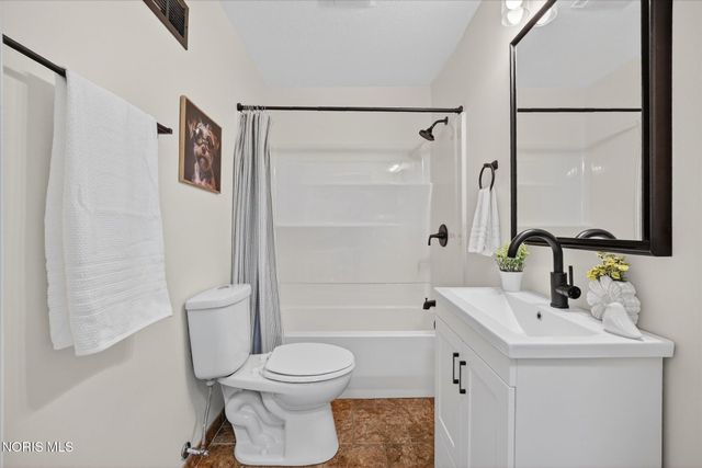 5831 Gany Mede Drive, Toledo, OH 43623