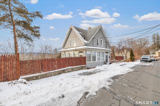 71 Mount Pleasant Street, Derby, CT 06418