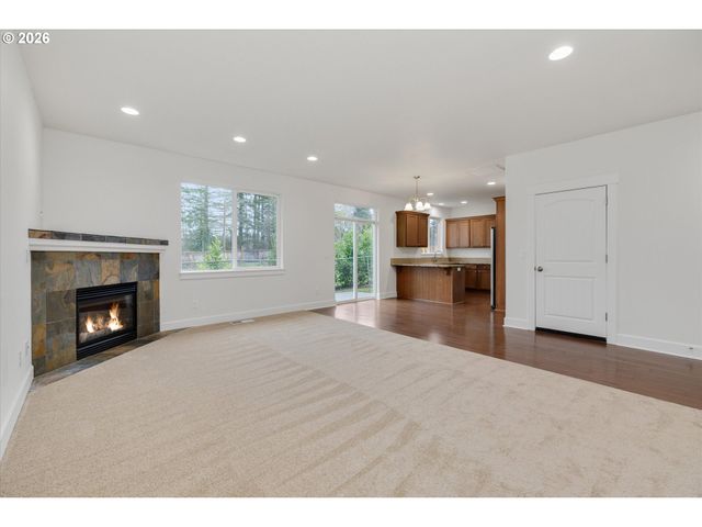 4489 Se HILLYARD Ct, Gresham, OR 97080