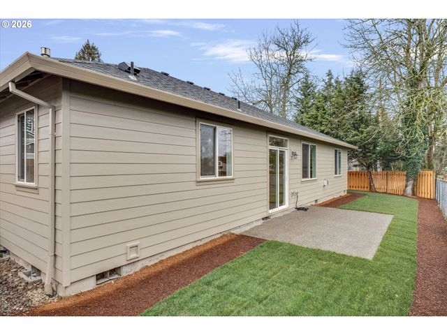 4489 Se HILLYARD Ct, Gresham, OR 97080