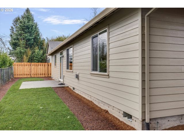 4489 Se HILLYARD Ct, Gresham, OR 97080