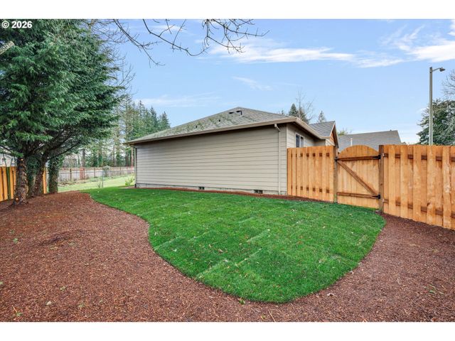 4489 Se HILLYARD Ct, Gresham, OR 97080