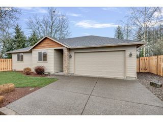 4489 Se HILLYARD Ct, Gresham, OR 97080